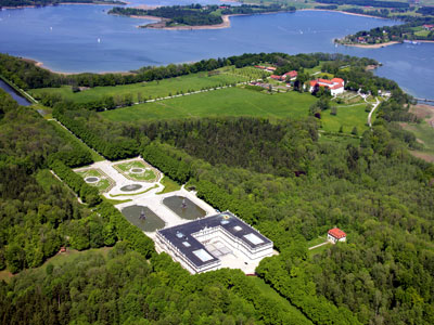Die Insel Herrenchiemsee, Luftaufnahme Bild: Die Insel Herrenchiemsee, Luftaufnahme