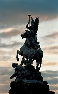 Bild: Figur auf dem Fama-Brunnen