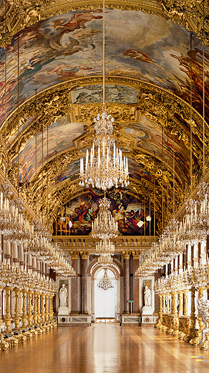 Picture: Great Hall of Mirrors in the New Palace