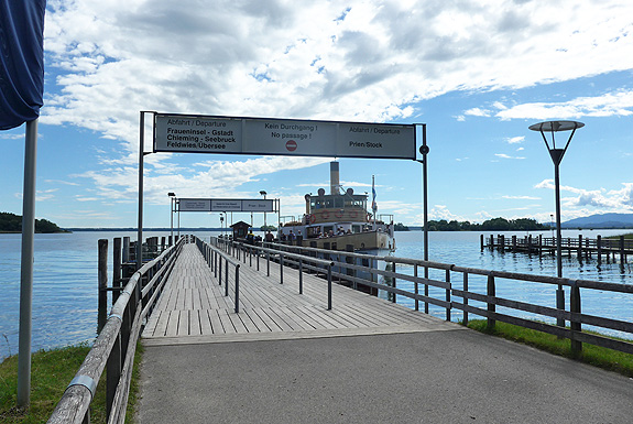 Bild: Schiffsanlegestelle auf der Herreninsel