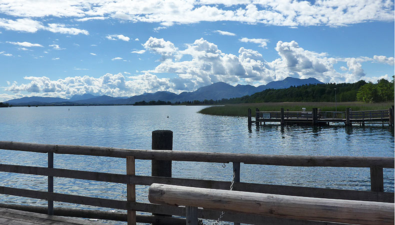 Bild: Blick vom Anlegesteg der Herreninsel auf den Chiemsee