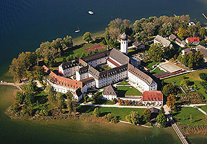 External link to Frauenchiemsee Monastery